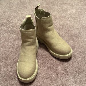 Dunes Tan Combat Boots
